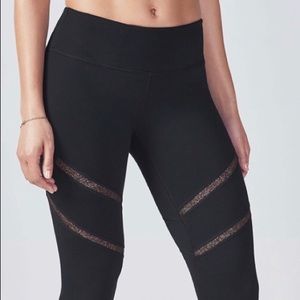 NWT Fabletics “Alessia” Stretch Capri